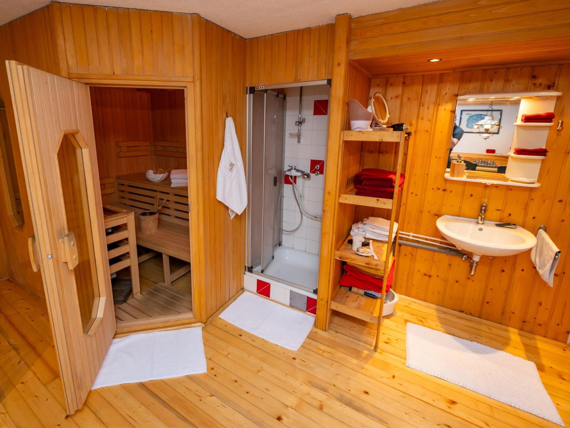 Relax Apartma Peter Ptuj Buitenkant foto